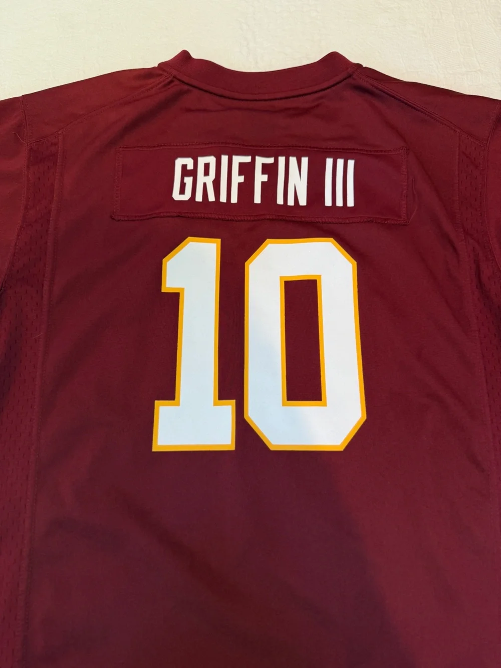 Washington Redskins NFL Nike On Field #10 Griffin III RG3 Youth Boys Jersey XL